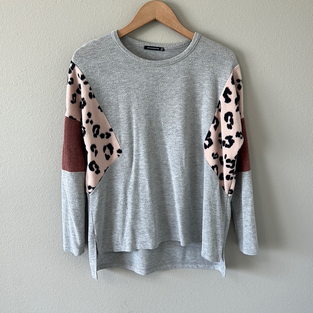 Staccato Gray/Leopard Print Color Block Long Slee… - image 2